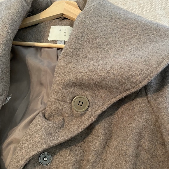 Light Brown Winter Coat - Picture 6 of 6